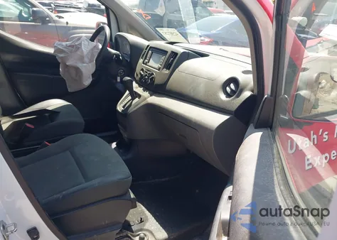 2016 Nissan Nv200 S/Sv z USA, uszkodzony, nr VIN 3N6CM0KN7GK695426